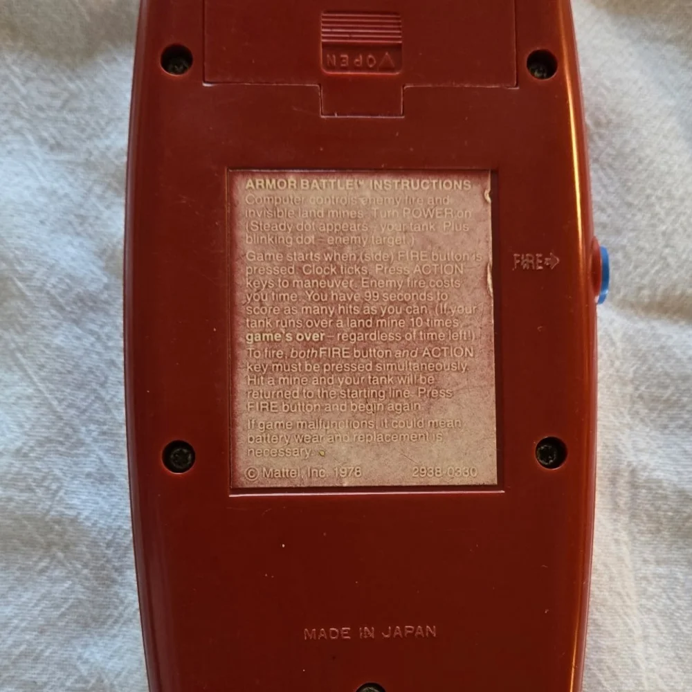 Mattel Electronics Armor Battle Handheld Game (VINTAGE)